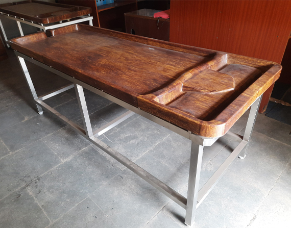 FRP Massage Table Manufacturers in Pune – 3R FRP Composites